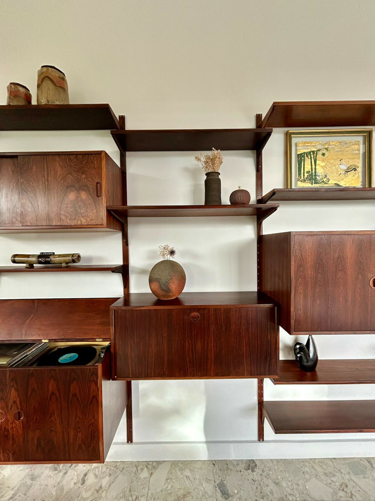 photo vintage Hansen & Guldborg Møbler Wall Bookcase In Rosewood, Denmark 1960