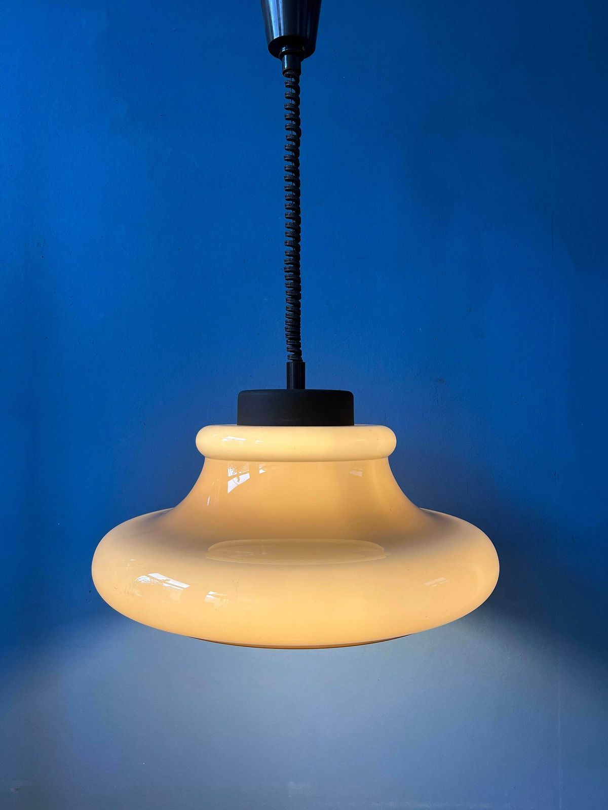 Mid Century Herda Mushroom Pendant Lamp photo Lighting