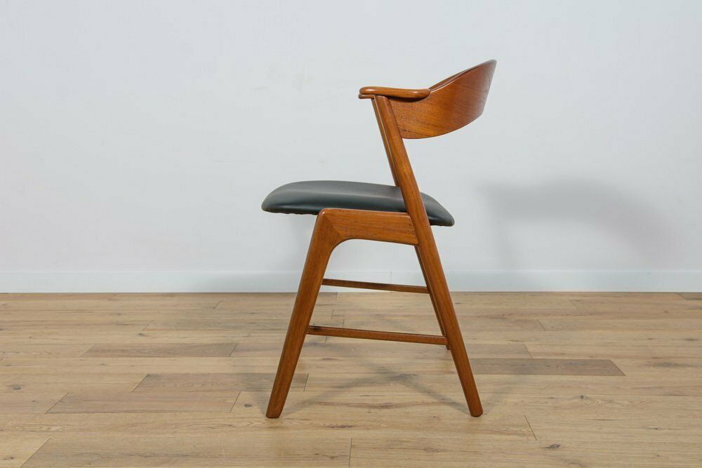 photo vinterior Mid Century Danish Teak Chairs From Korup Stolefabrik, Denmark, 1960s, Set Of 6