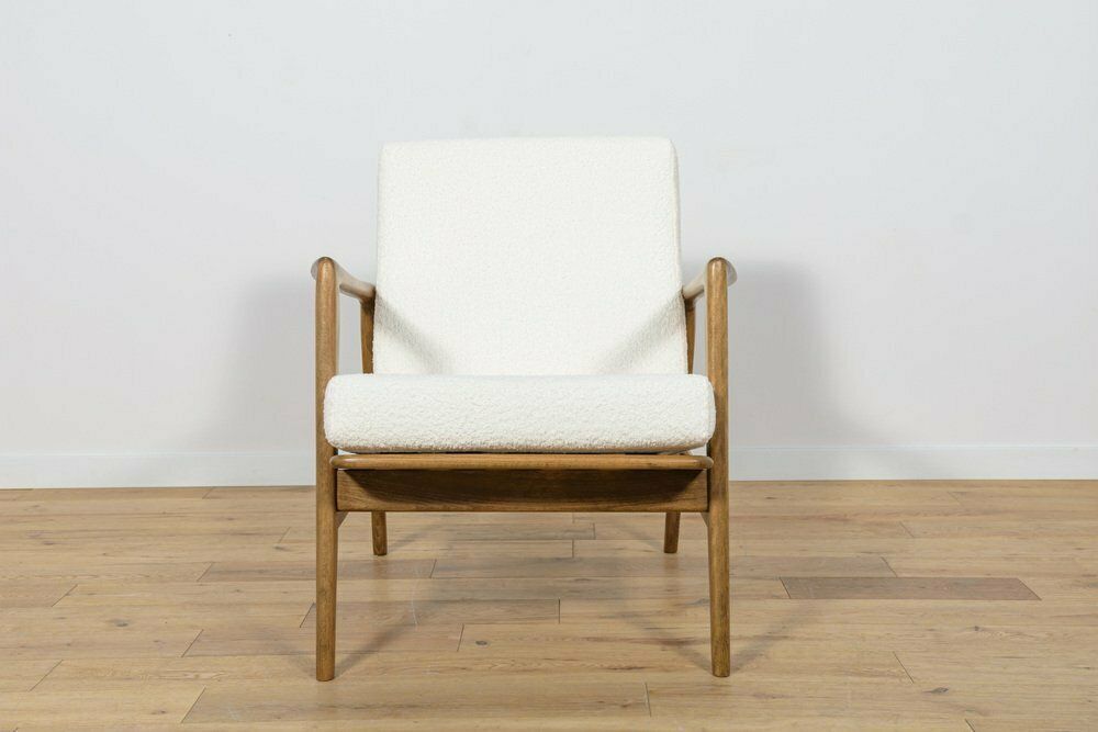 Mid Century Model 300 139 Armchair From Swarzędz Factory, 1960s photo furniture