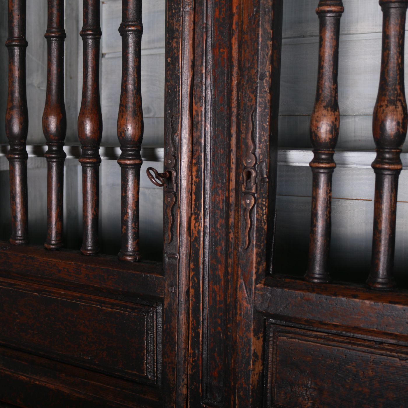 18th Century French Oak Food Cupboard photo vinterior