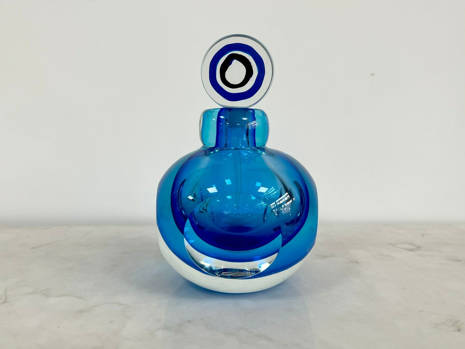 Vintage Murano Art Glass Perfume Bottle, Jewel Blue Tones Sammerso Style Glass, Blue Bull’s Eye Glass photo vinterior