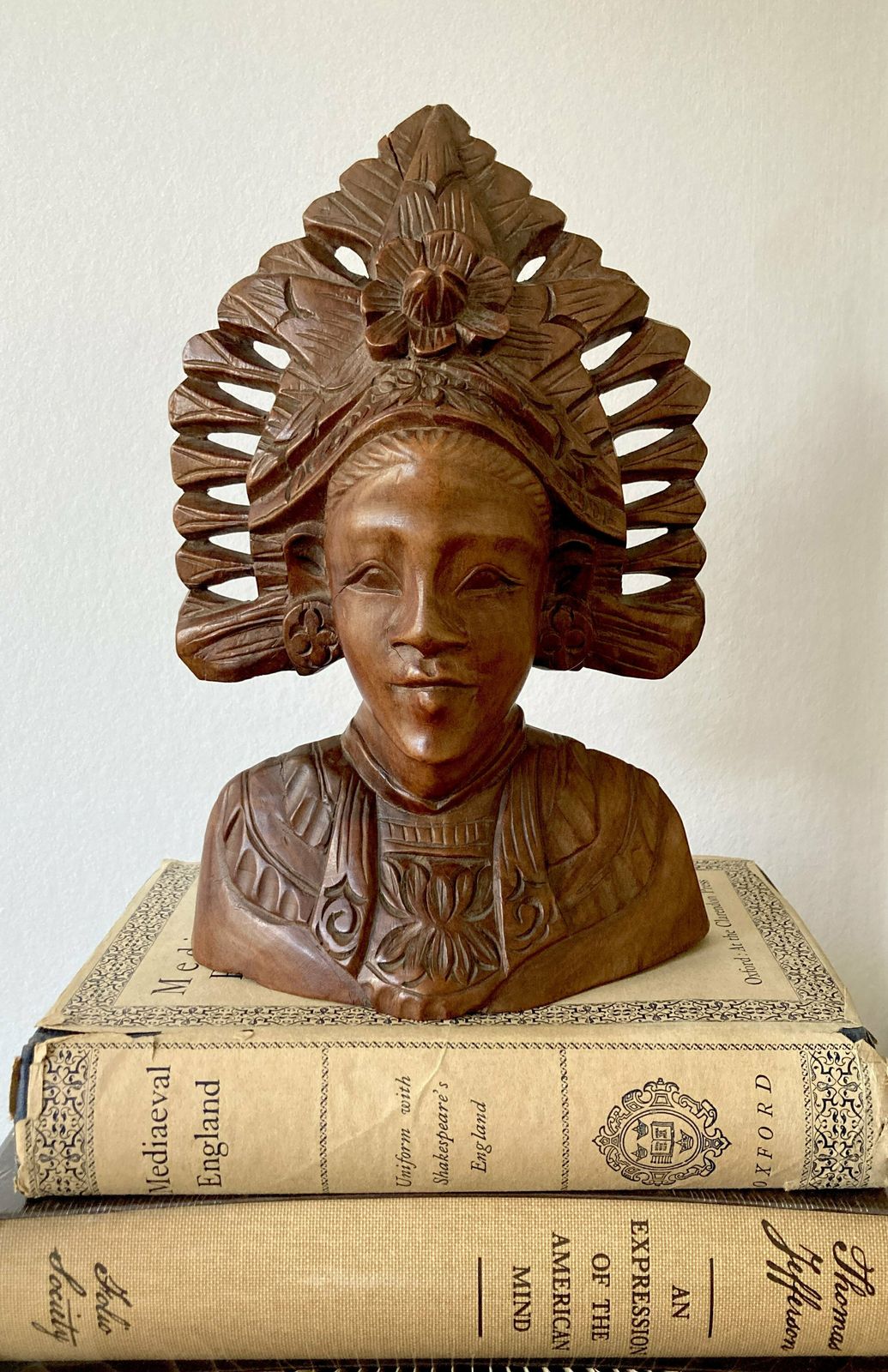 Hand Carved Wooden Bali Dancer Bust Sculpture Carved Goddess Sculpture Balinese Bust Wood Decorarive Hand Carved Bali Tribe Sculpture photo furniture