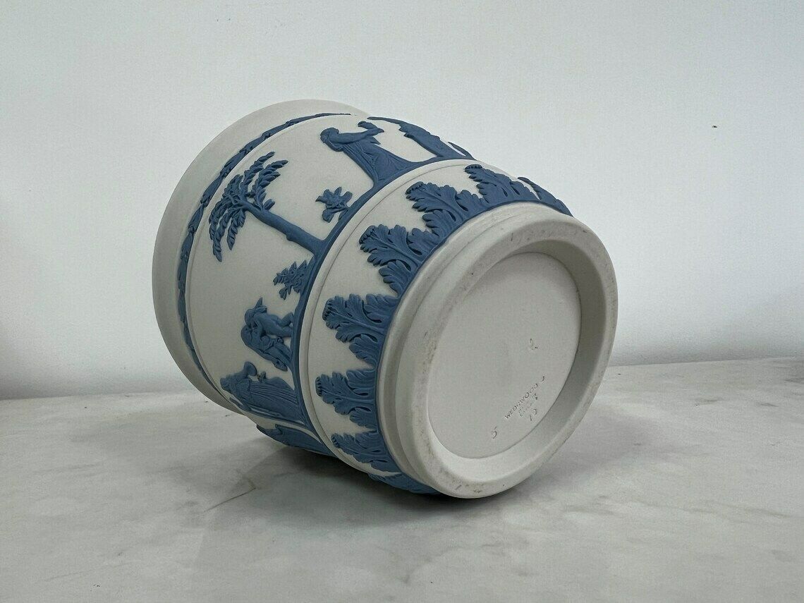 Vintage Wedgwood Jardiniere Blue On White Jasperware Planter photo Home Decor