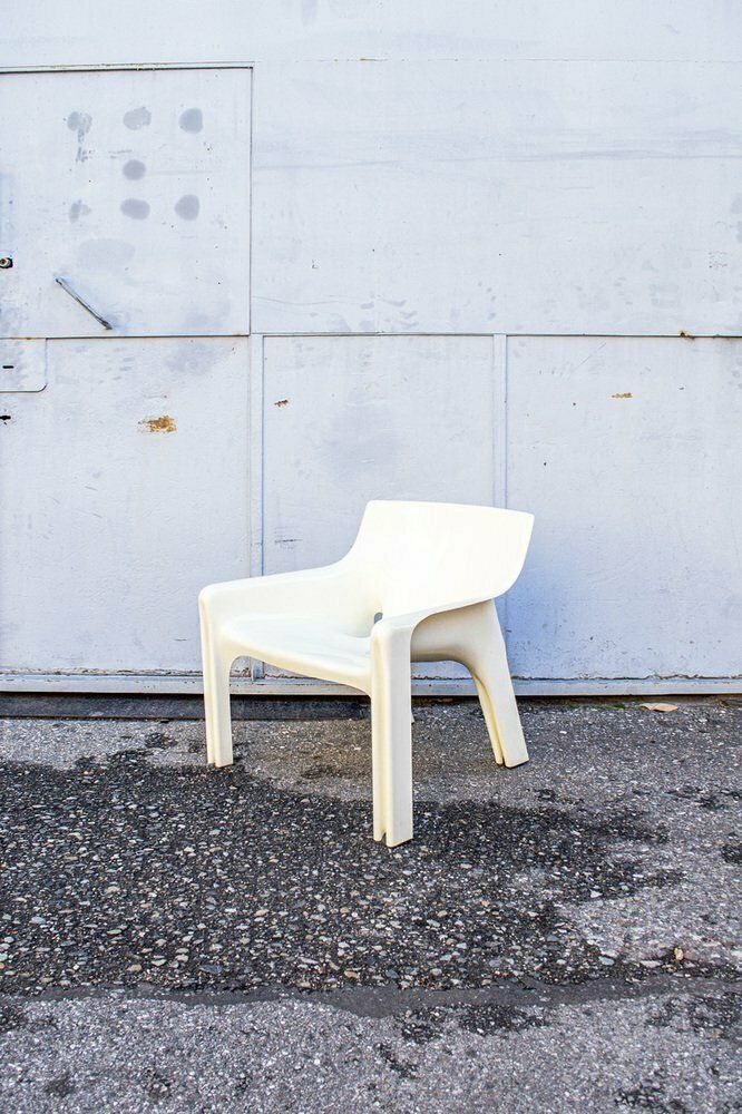 Vicar Armchairs By Vico Magistretti For Artemide, 1970s, Set Of 2 photo 1381.0