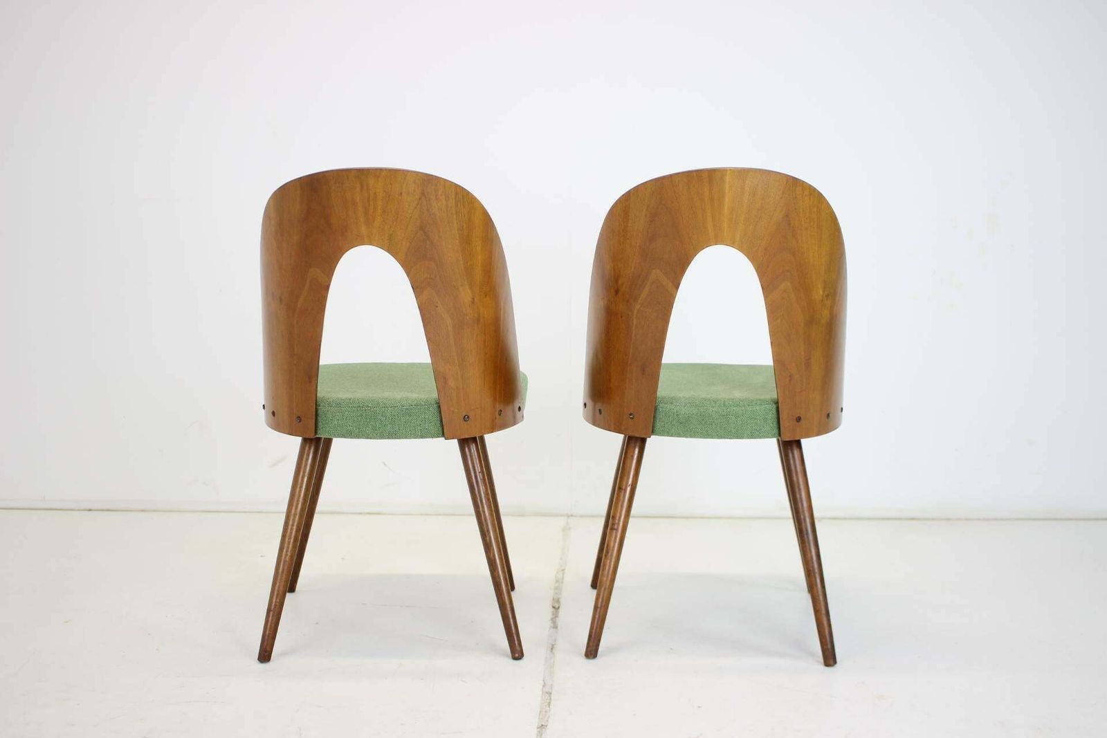 photo furniture 1960s Antonin Suman Set Of Two Dining Chairs, Czechoslovakia