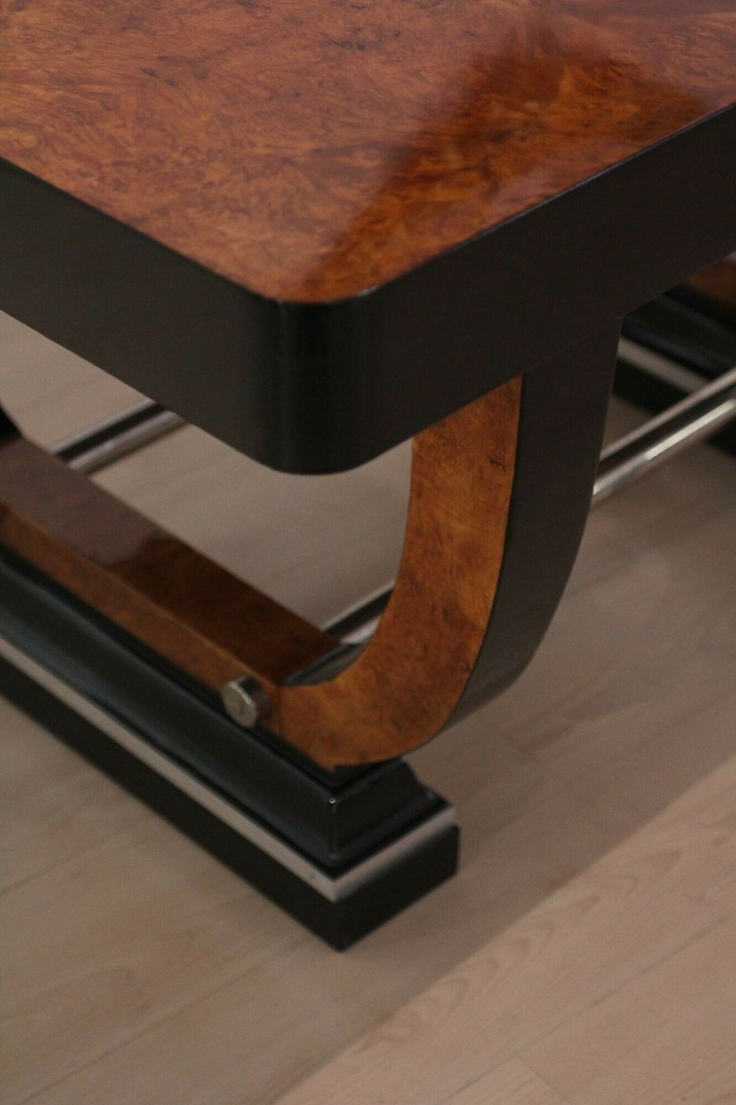 7220.0 Expandable Art Deco Dining Table, Thuja Roots, Lacquered, France, Circa 1930 photo