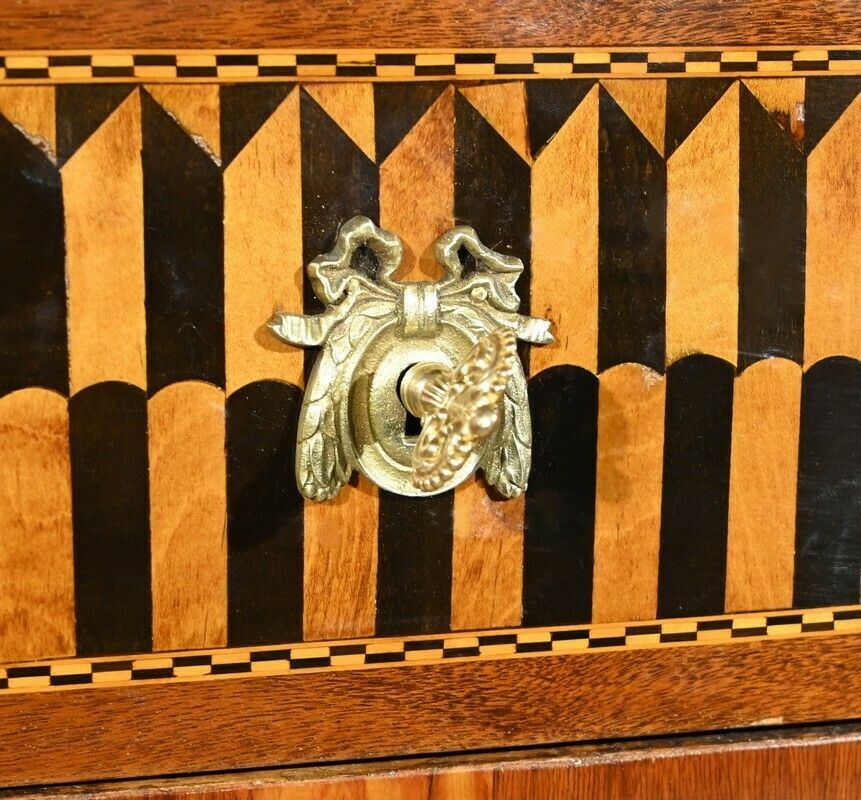 photo vintage Rosewood And Mahogany Chest Of Drawers, Louis XV/Louis XVI Transition Style – Late 19th Century