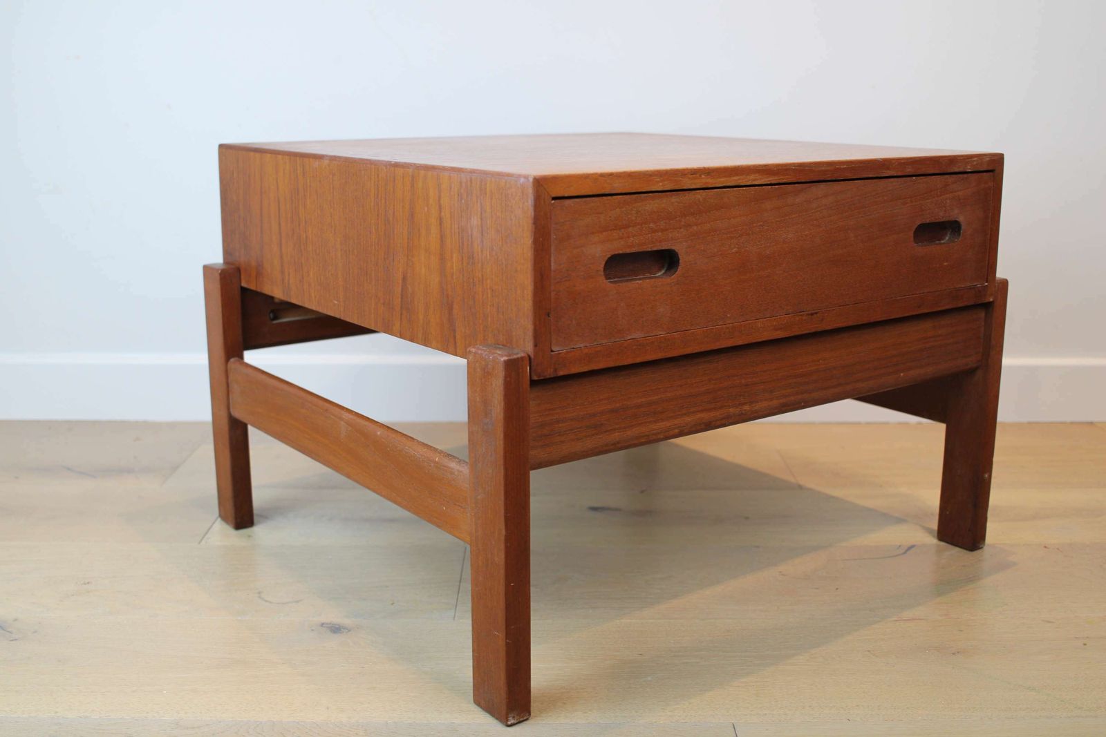 A Mid Century Danish Side Table By Illum Wikkelsø For Hjørring Møbel In Teak photo 750.0