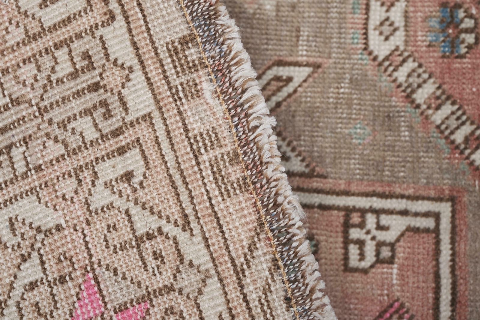 Caucasian Rug With Mid Century Modern Style  137 X 246 Cm photo buy