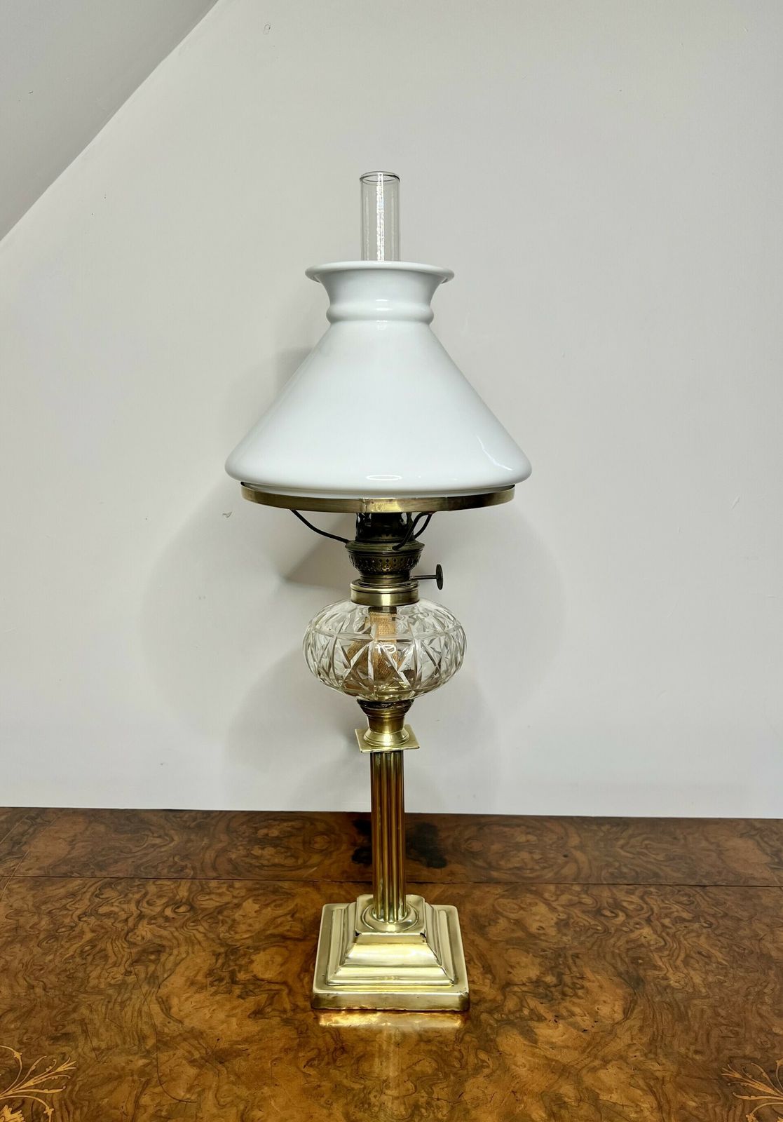 Victorian Quality Brass And Cut Glass Oil Lamp photo 585.0