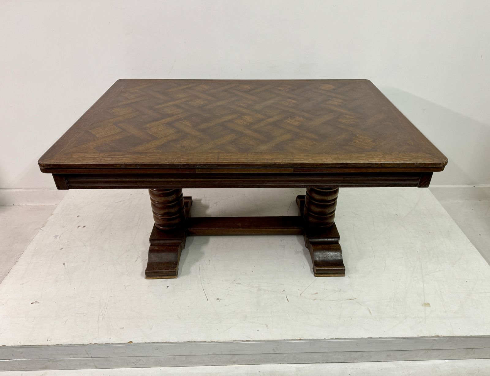1930s French Oak Extending Dining Table With Turned Bobbin Legs photo 2895.0