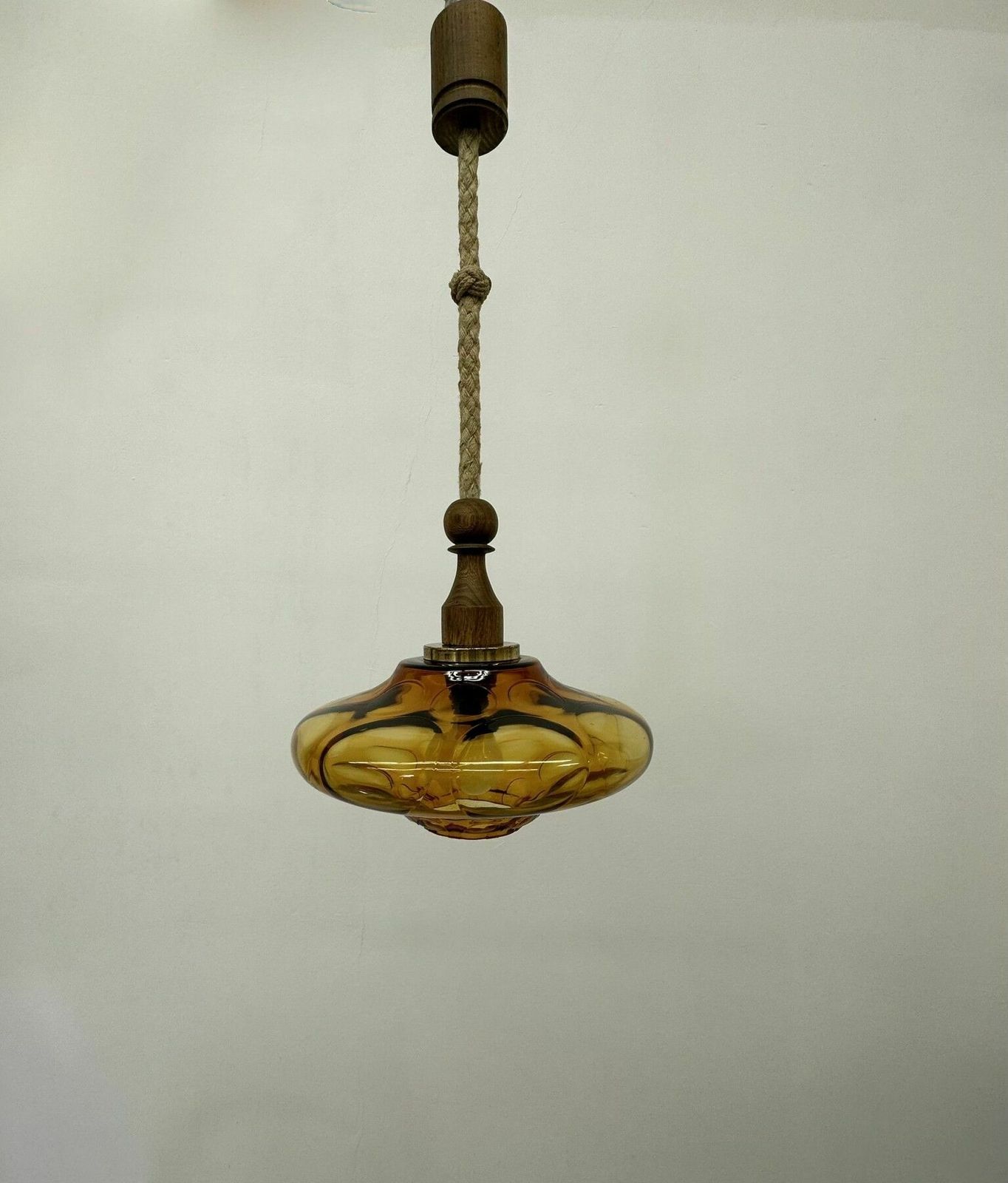 Mid Century Design Glazen Hanglamp, Jaren 1970 photo vinterior