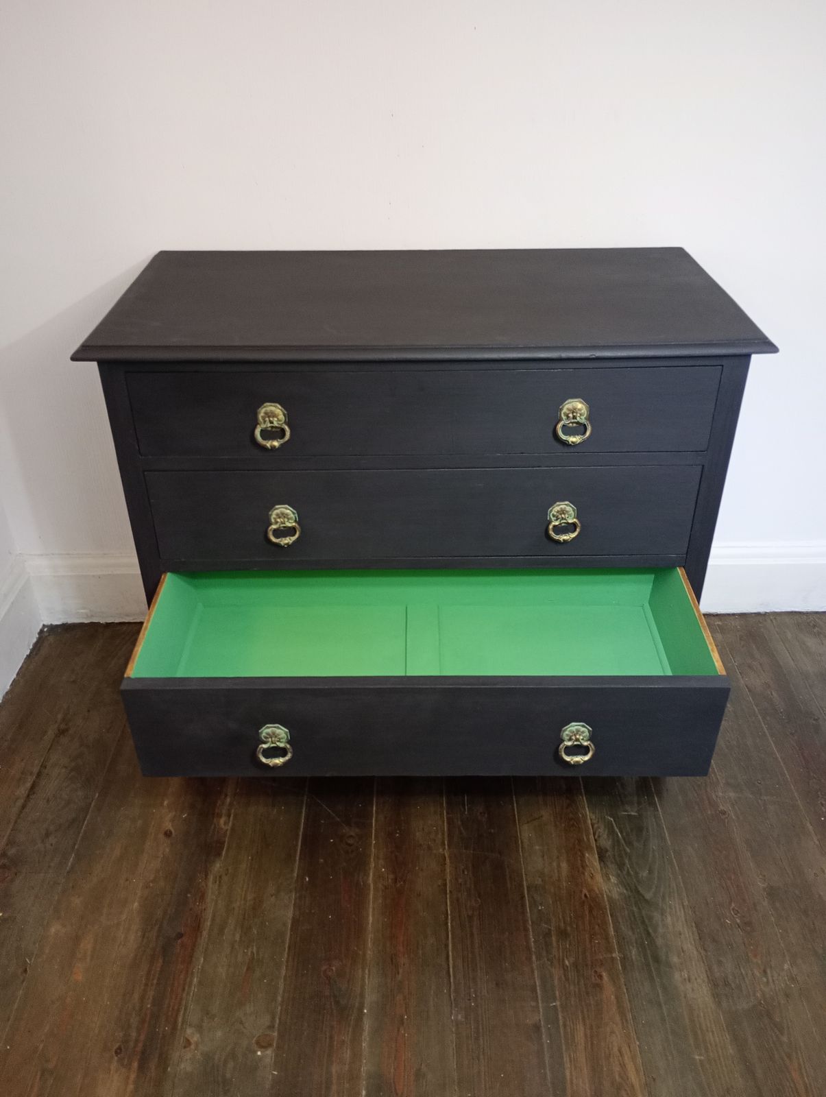 photo furniture Black Painted Victorian Chest Of Drawers