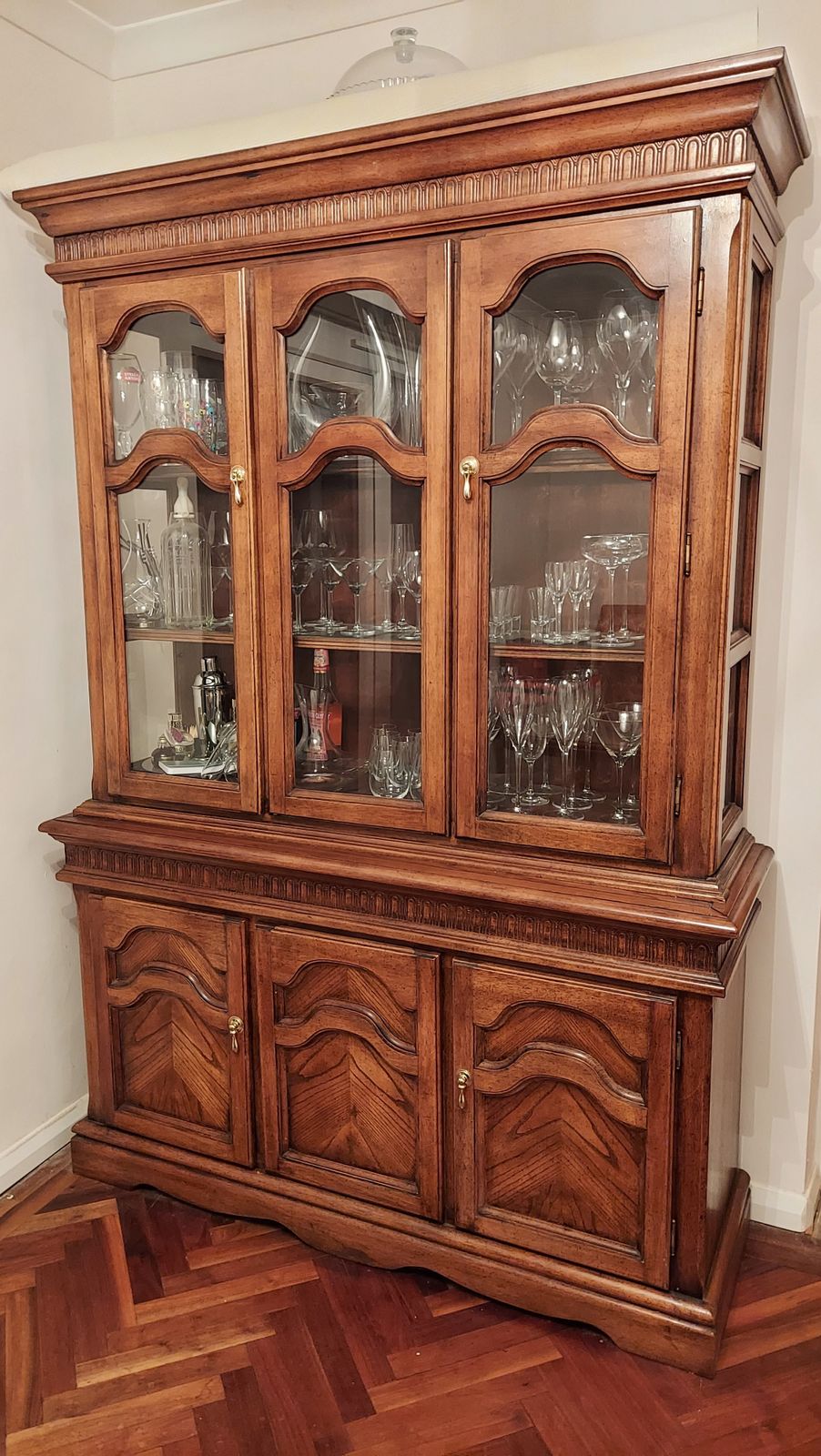Display Cabinet