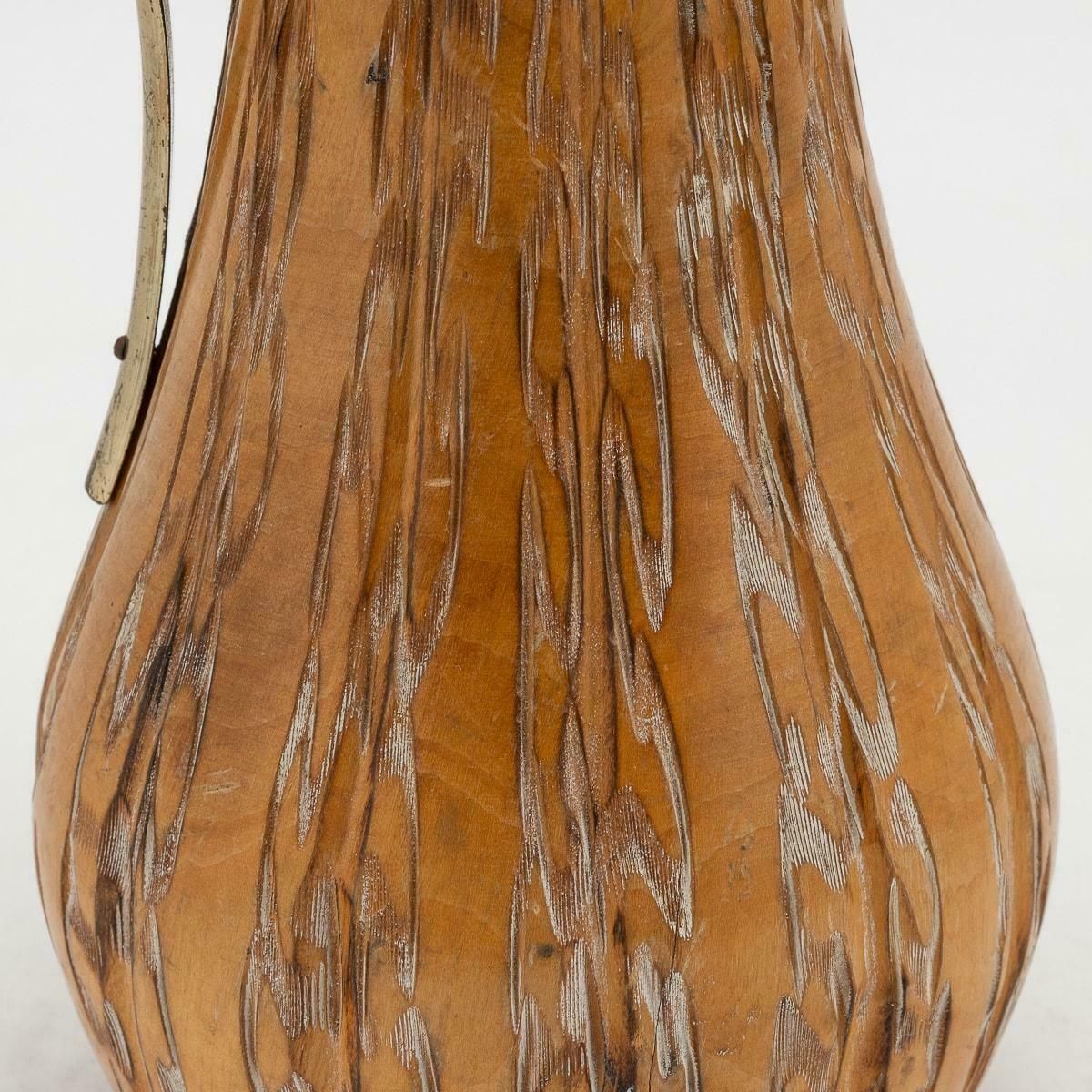 20th Century Italian Carved Wood Flask By Aldo Tura For Macabo C.1960 photo vintage