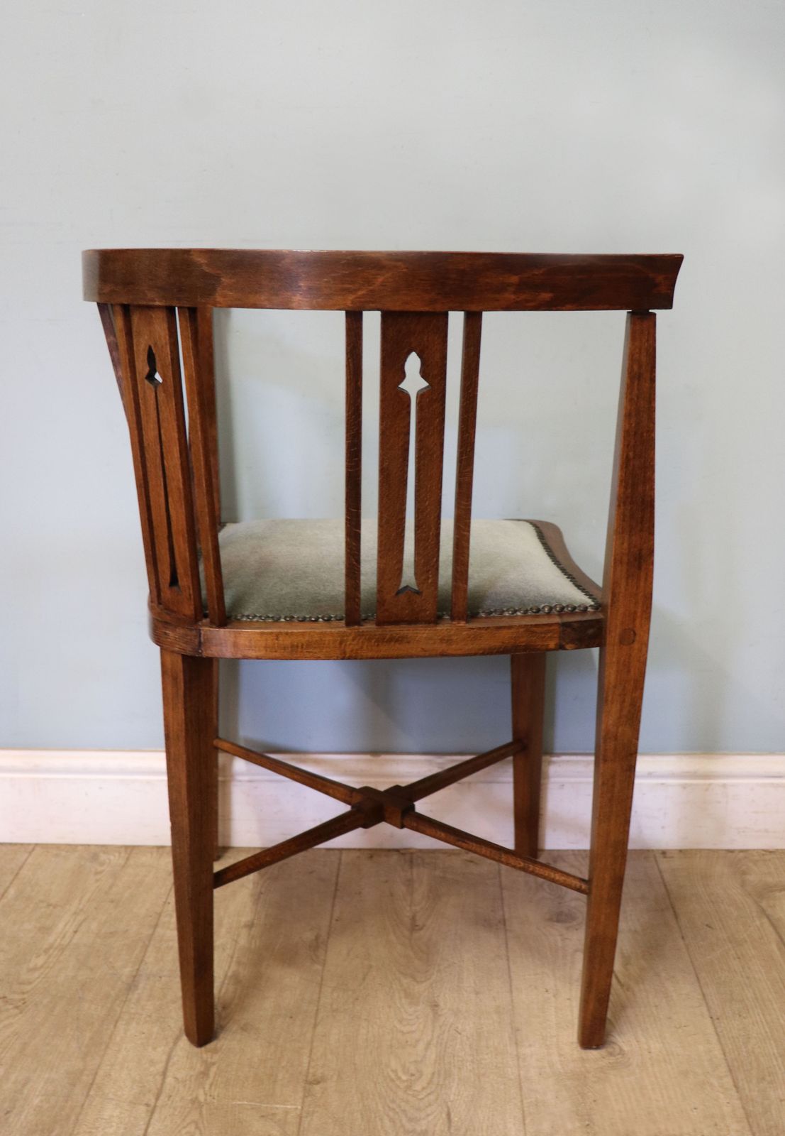 495.0 A Fantastic & Very Rare Pair Of Corner Chairs. photo