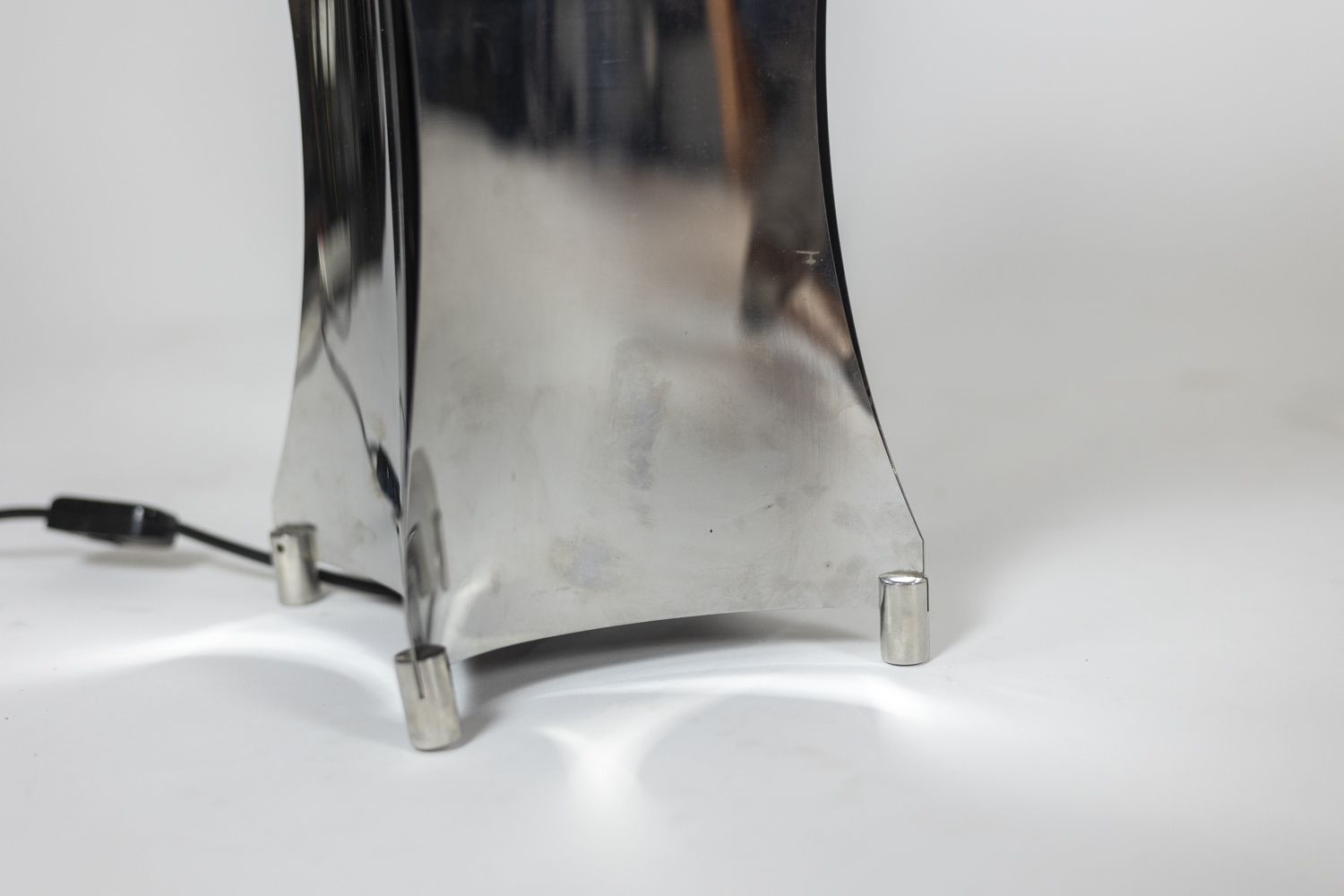 “Quadrilobe” Lamp In Polished Metal. 1970s. photo Lighting