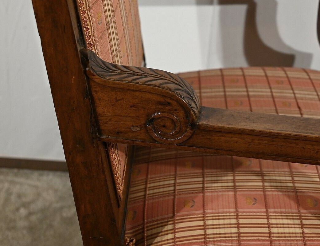 photo furniture Solid Mahogany Armchair, Directoire Period – Early 19th Century
