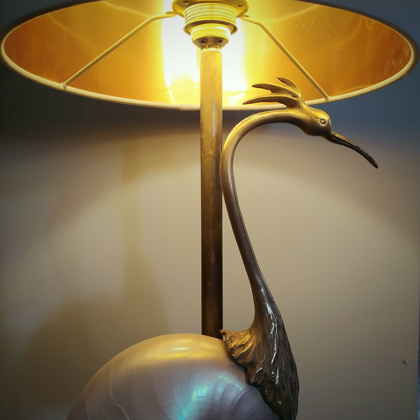 Nautilus Seashell Table Lamp., Modernist photo vinterior
