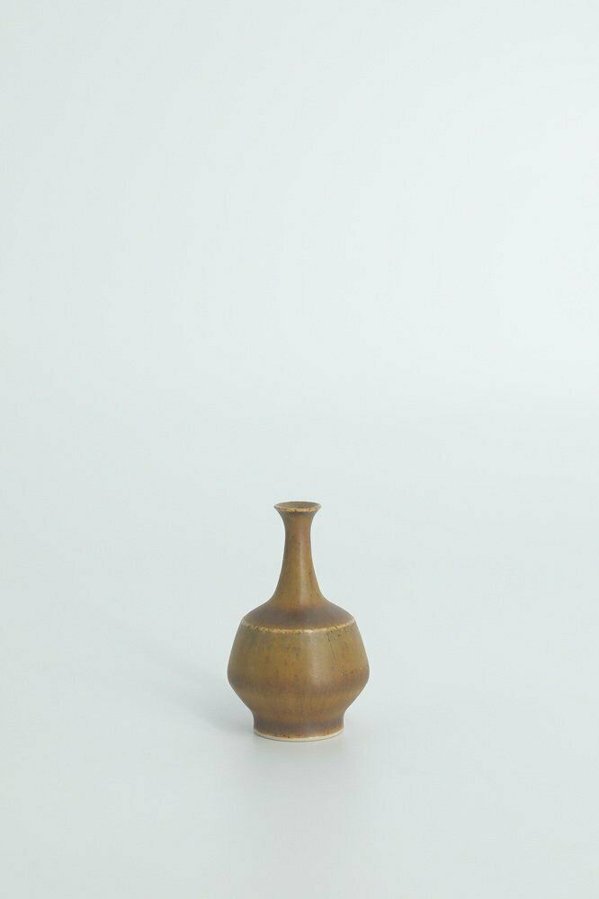 photo for sale Small Mid Century Scandinavian Modern Collectible Brown Stoneware Vases By Gunnar Borg For Höganäs Ceramics, 1960s, Set Of 4