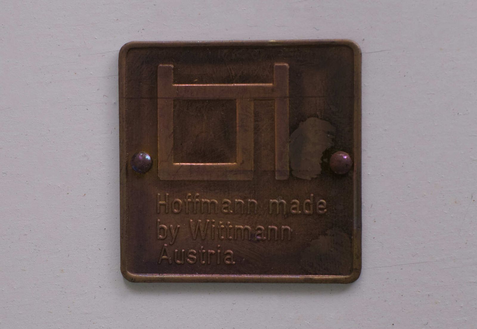 photo furniture Josef Hoffmann For Wittmann Cabaret Fledermaus Table