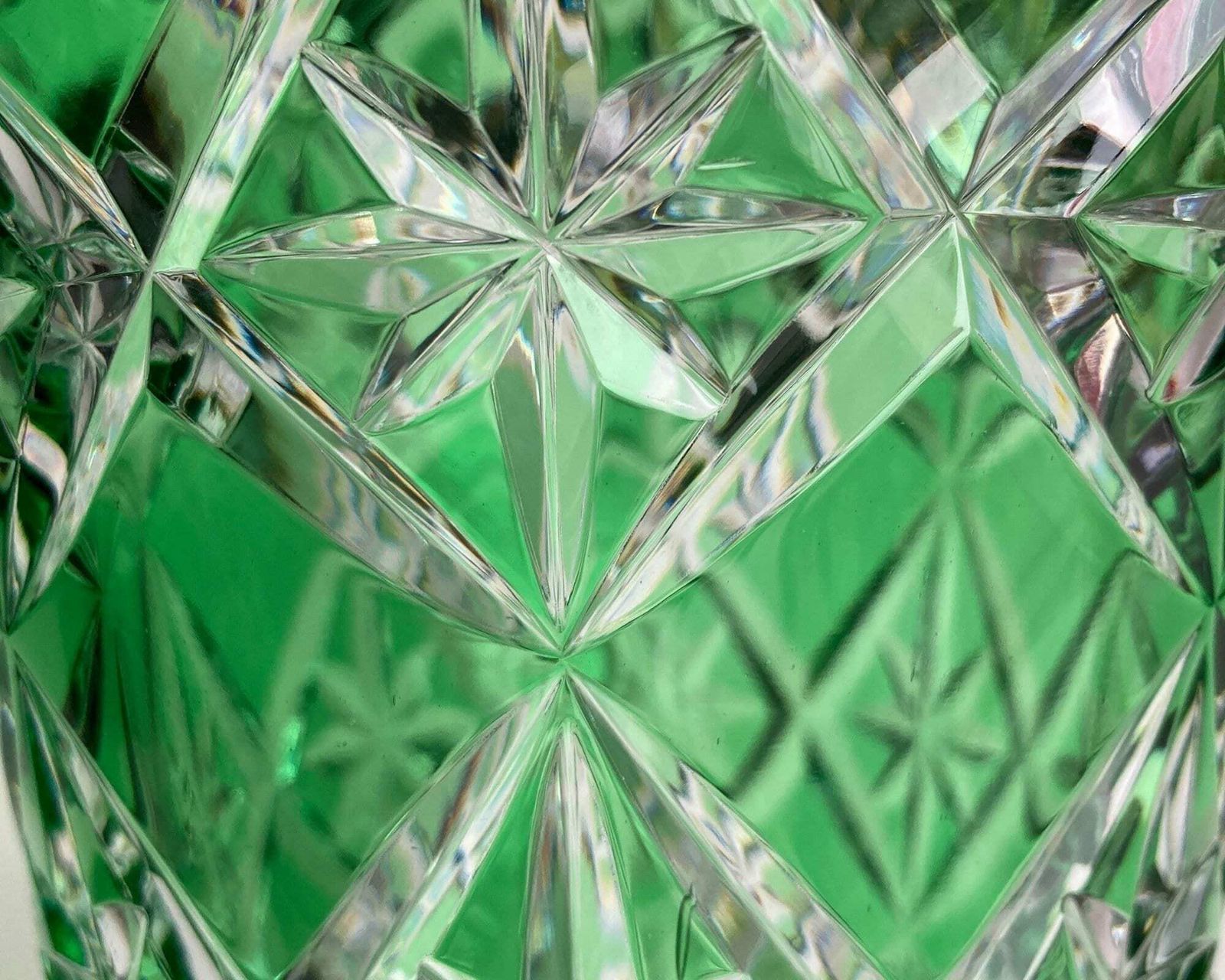 Tall Crystal Green Vase | 15.55" Tall (39.5cm) | Spectacular Hand Cut Piece photo Home Decor