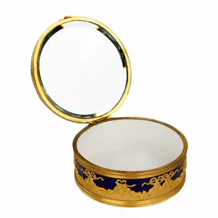 Round Porcelain Box With A Miniature In The Style Of Louis XVI. photo for sale