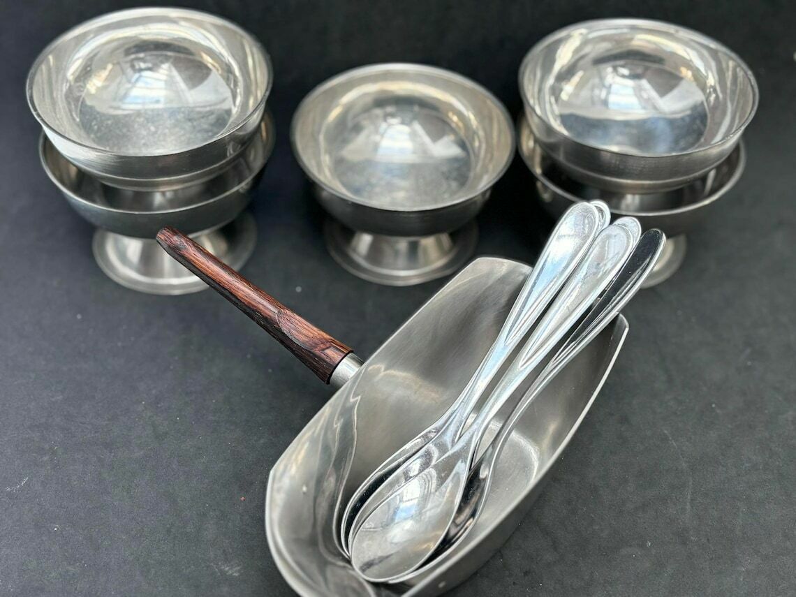 photo furniture Ice Cream Set 5 Cups, Sauce Boat And 5spoons Vintage French Metal As New, Mom Gift Hostess Wedding Gift Cream Bowl Fruit Salad Footed