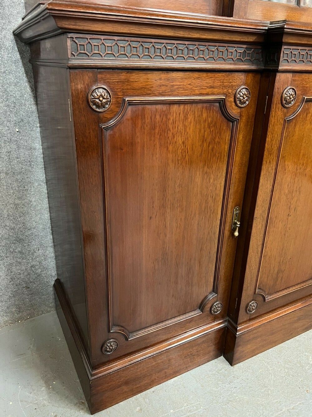 Mahogany Chippendale Style Breakfront Bookcase photo vintage