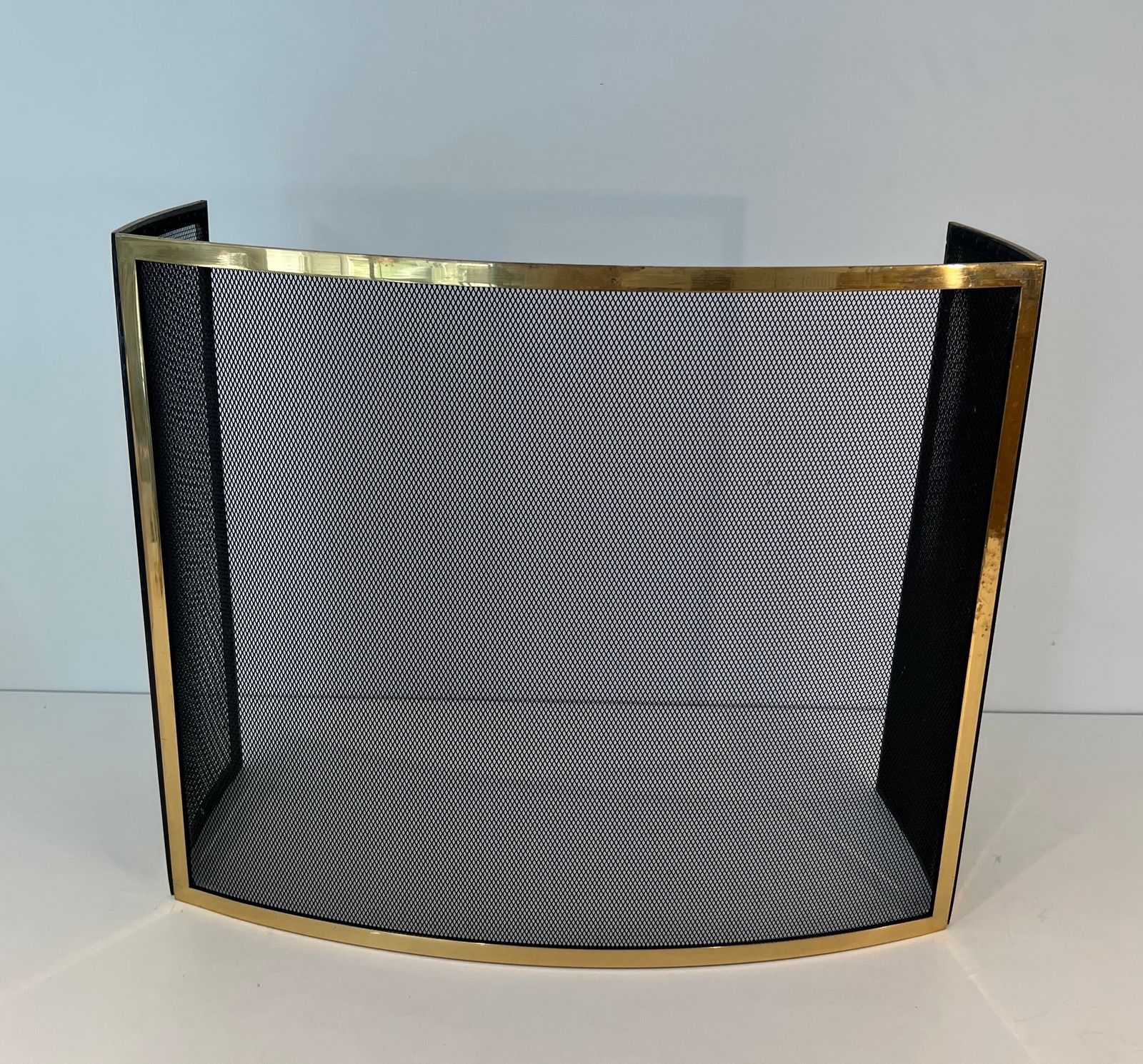 Curved Brass Firewall And Wire Mesh photo Home Fixtures