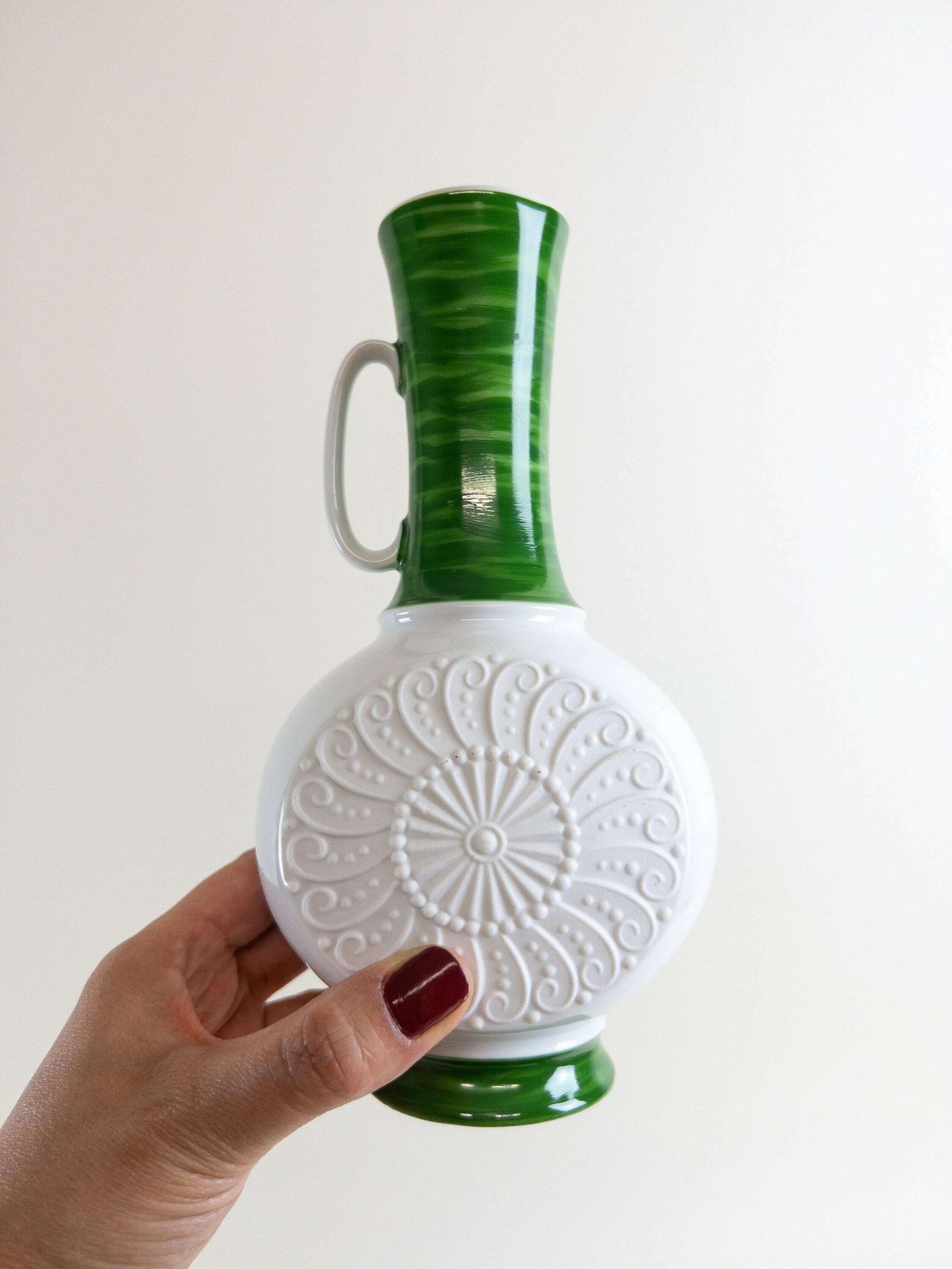 Op Art White Bisque Porcelain Vase By Royal Kpm Bavaria   White And Green Ceramic Op Art Vase photo for sale