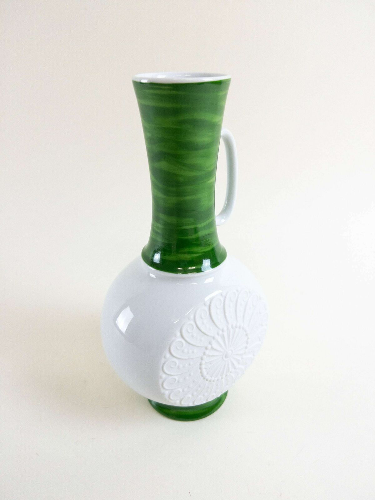 Op Art White Bisque Porcelain Vase By Royal Kpm Bavaria   White And Green Ceramic Op Art Vase photo 56.0