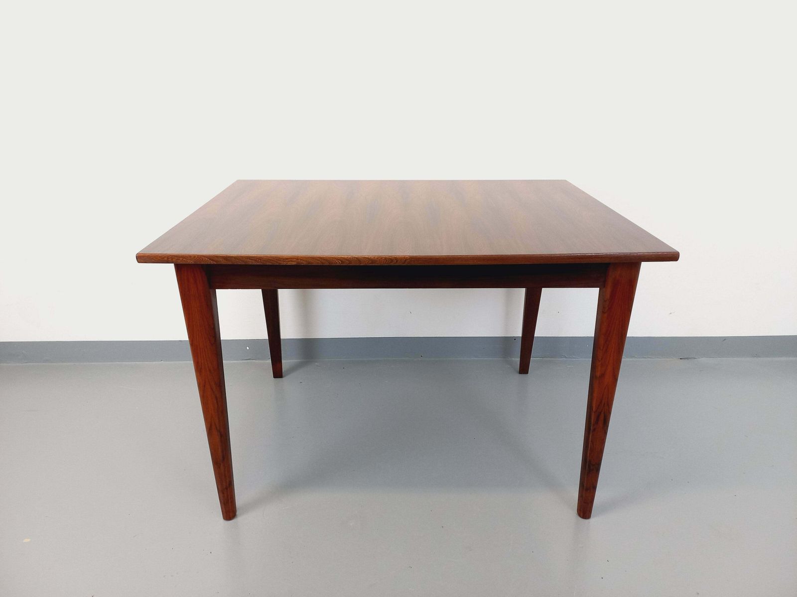 Rechthoekige rozenhoutentafel, jaren 1960 photo furniture