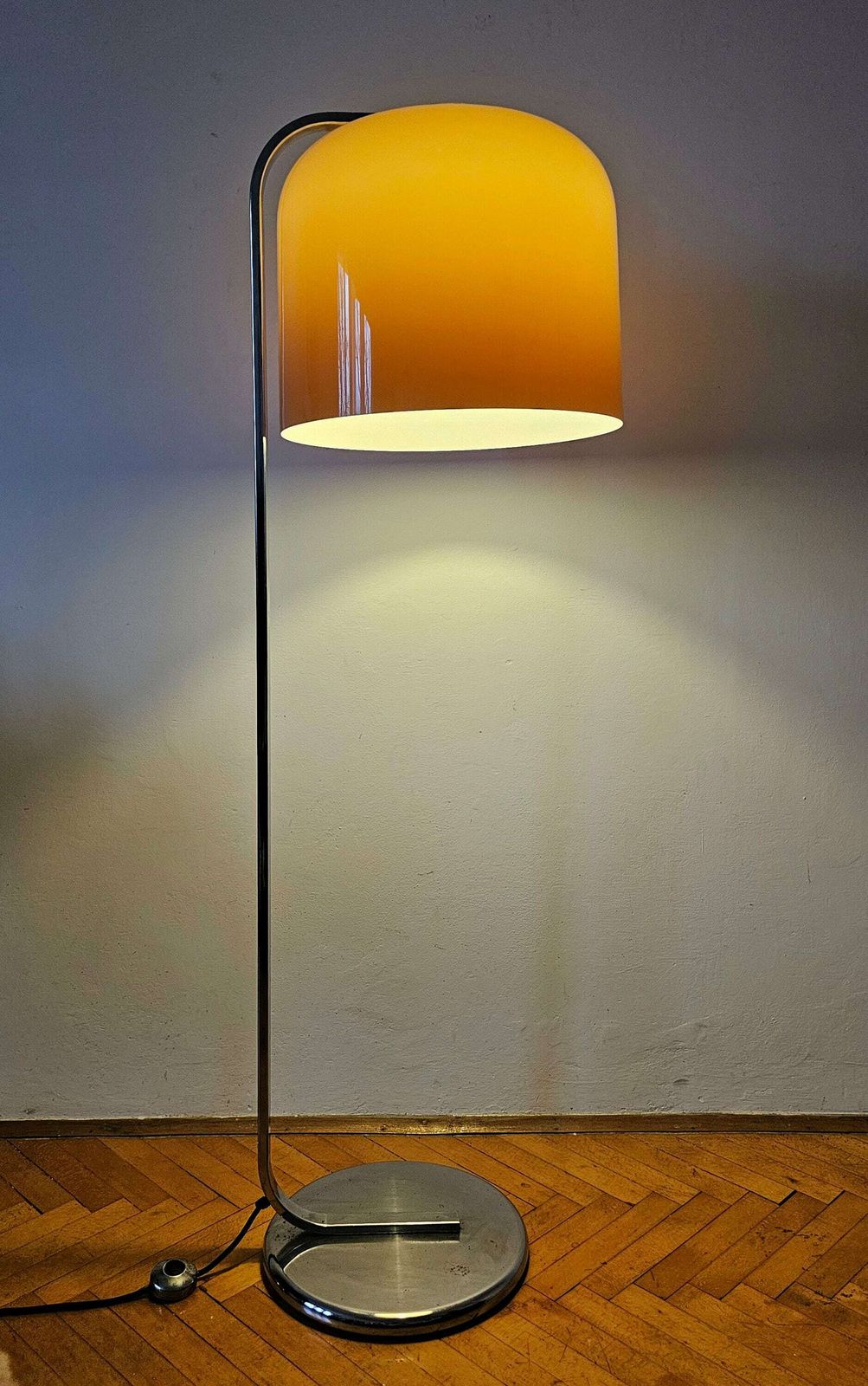 Extremely Rare Floor Lamp From Alvise Series Designed By Luigi Massoni For Harvey Guzzini // Made In Yugoslavia In 1960s