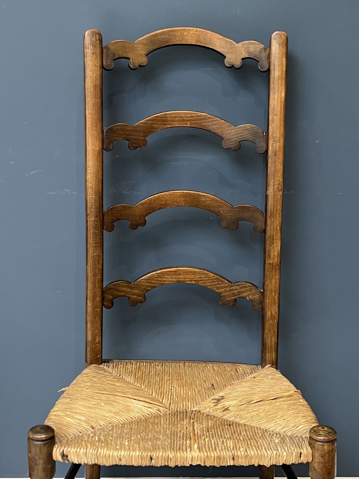 Antique Oak Country House Ladder Back Chair photo 155.0