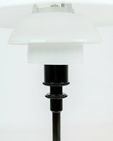 Table Lamp Model 3/2  In Black  By Poul Henningsen For Louis Poulsen photo 960.0