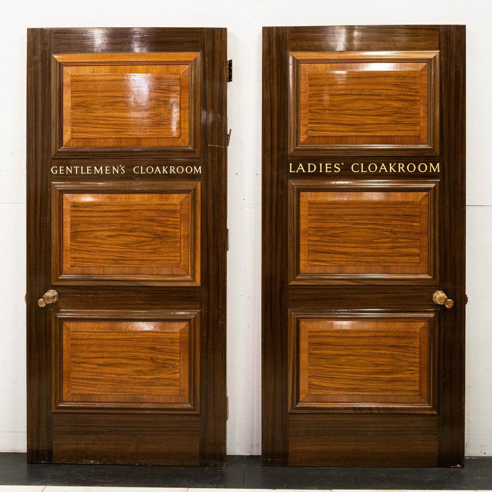 Home Fixtures Walnut Cloakroom Doors Reclaimed From Clothworkers' Hall photo