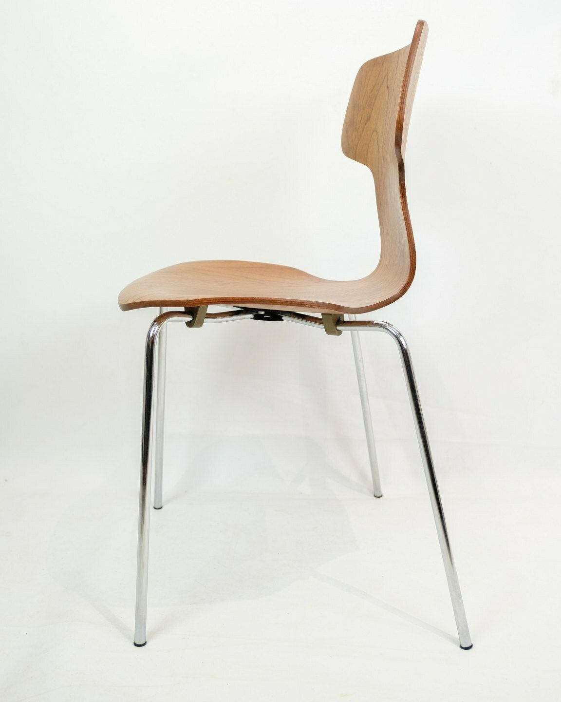 Set Of Four Dining Chairs In Teak By Arne Jacobsen For Fritz Hansen From 1960s photo buy