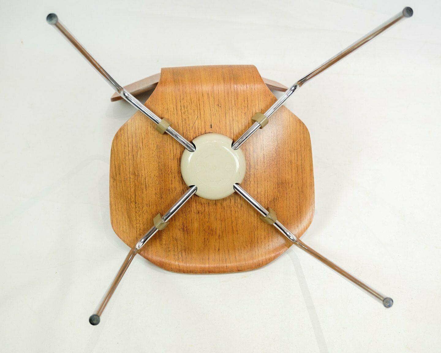 photo furniture Set Of Four Dining Chairs In Teak By Arne Jacobsen For Fritz Hansen From 1960s