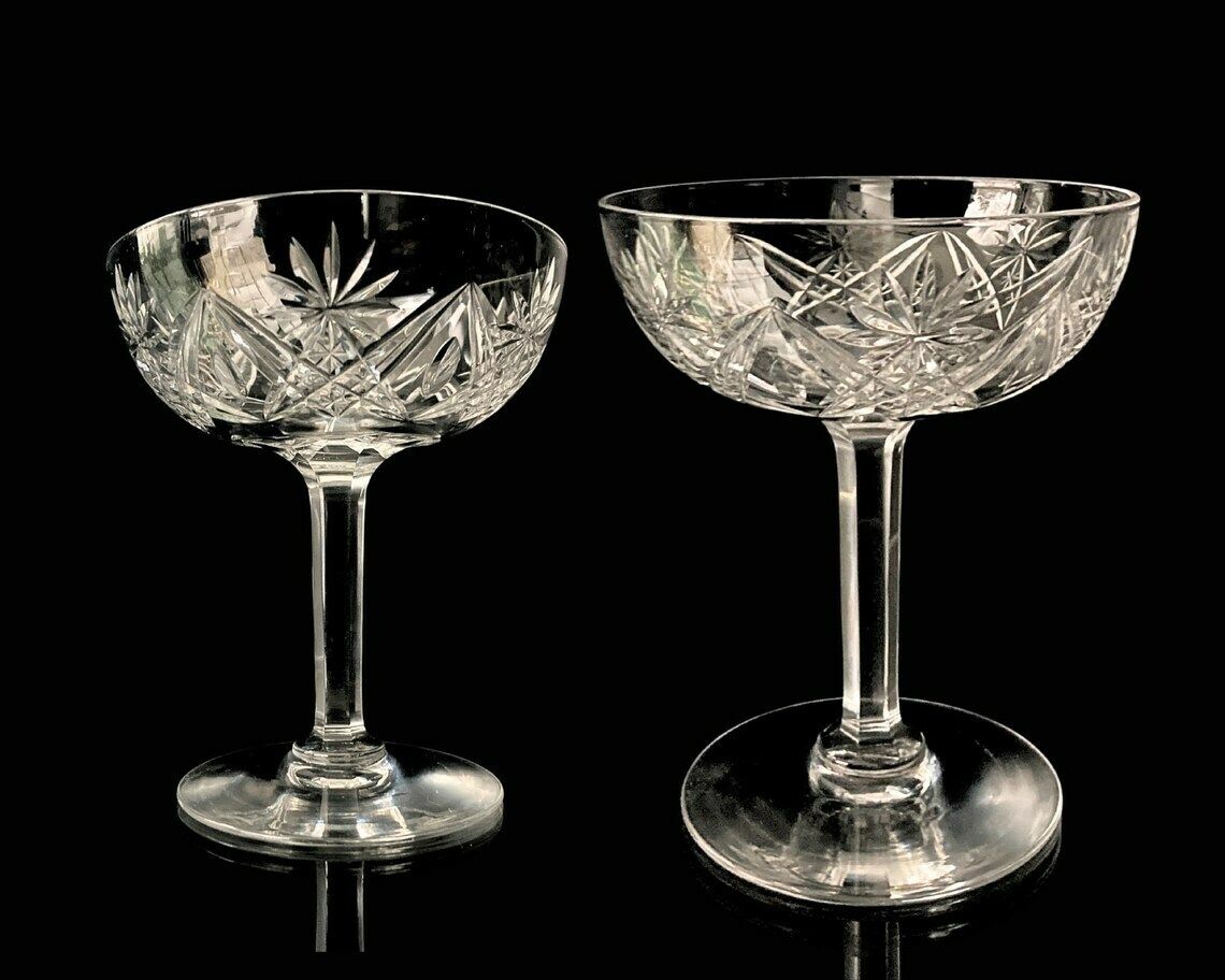 Franse Champagnecoupes | 2 Stuks | Geslepen Kristal Met Sterpatroon photo Woonaccessoires
