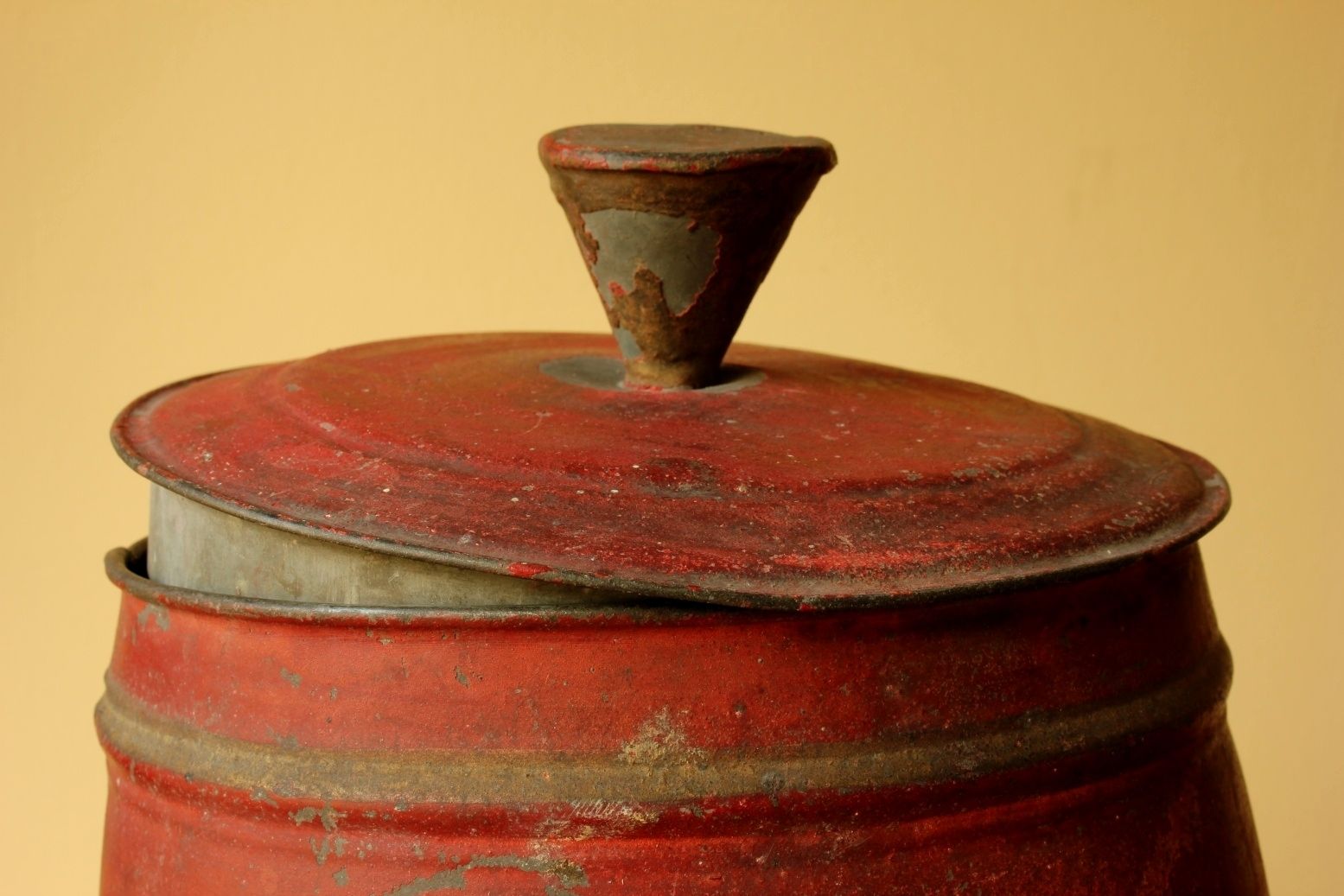 French Belgian Semois Tobacco Jar. Tobacconist Tabac Shop Storage Tin. photo vinterior