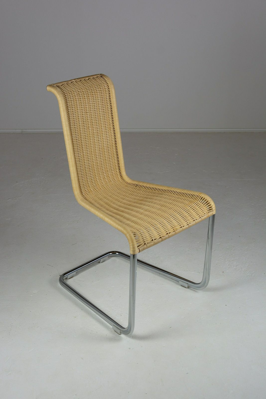 Set Of Eight B20 Cane And Chrome Cantilever Dining Chairs By Axel Bruchhäuser For Tecta photo 2250.0