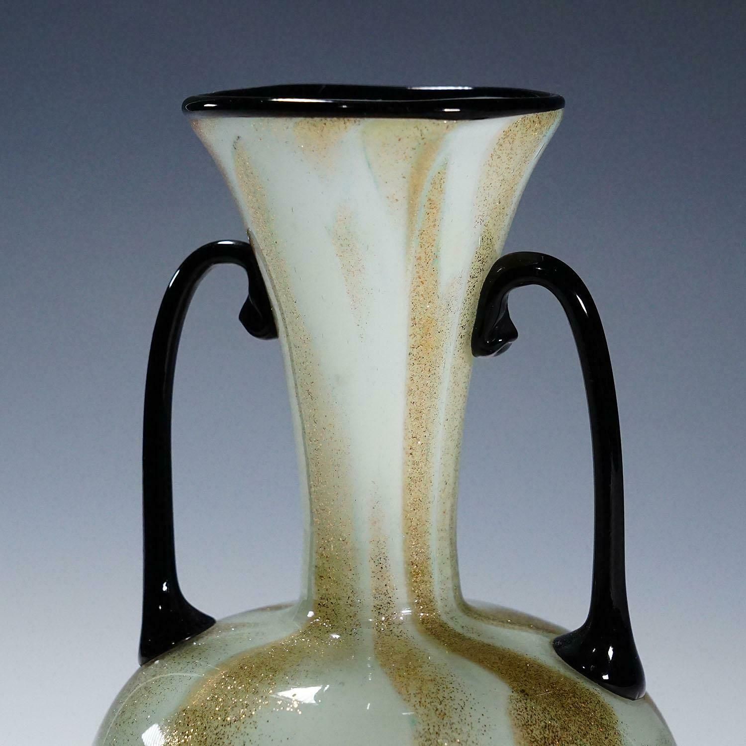 A Soffiato Glass Vase With Aventurine By Fratelli Toso (Attr.), Murano Ca. 1930s photo vinterior