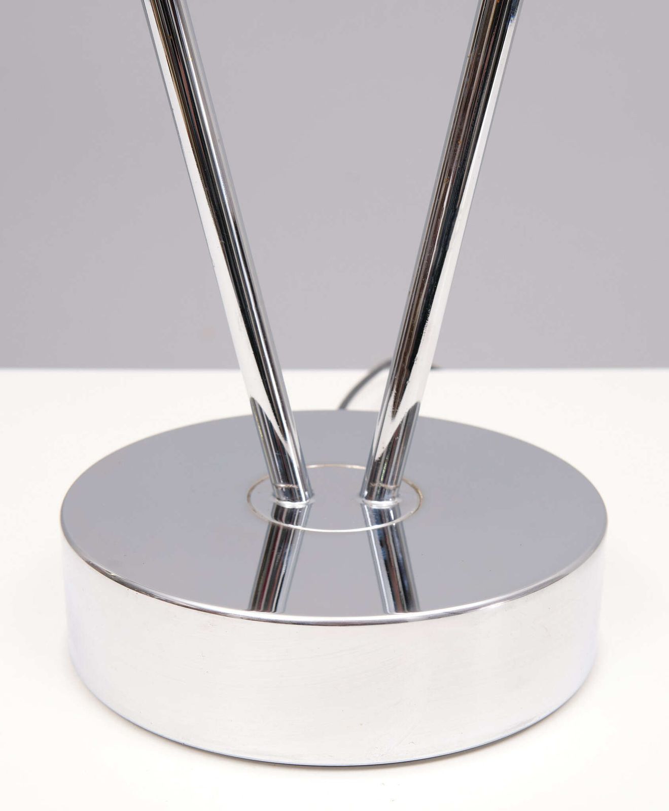 “Vittoria” Table Lamp By Toso, Massari & Associates For Leucos Italy, 1990s photo vinterior