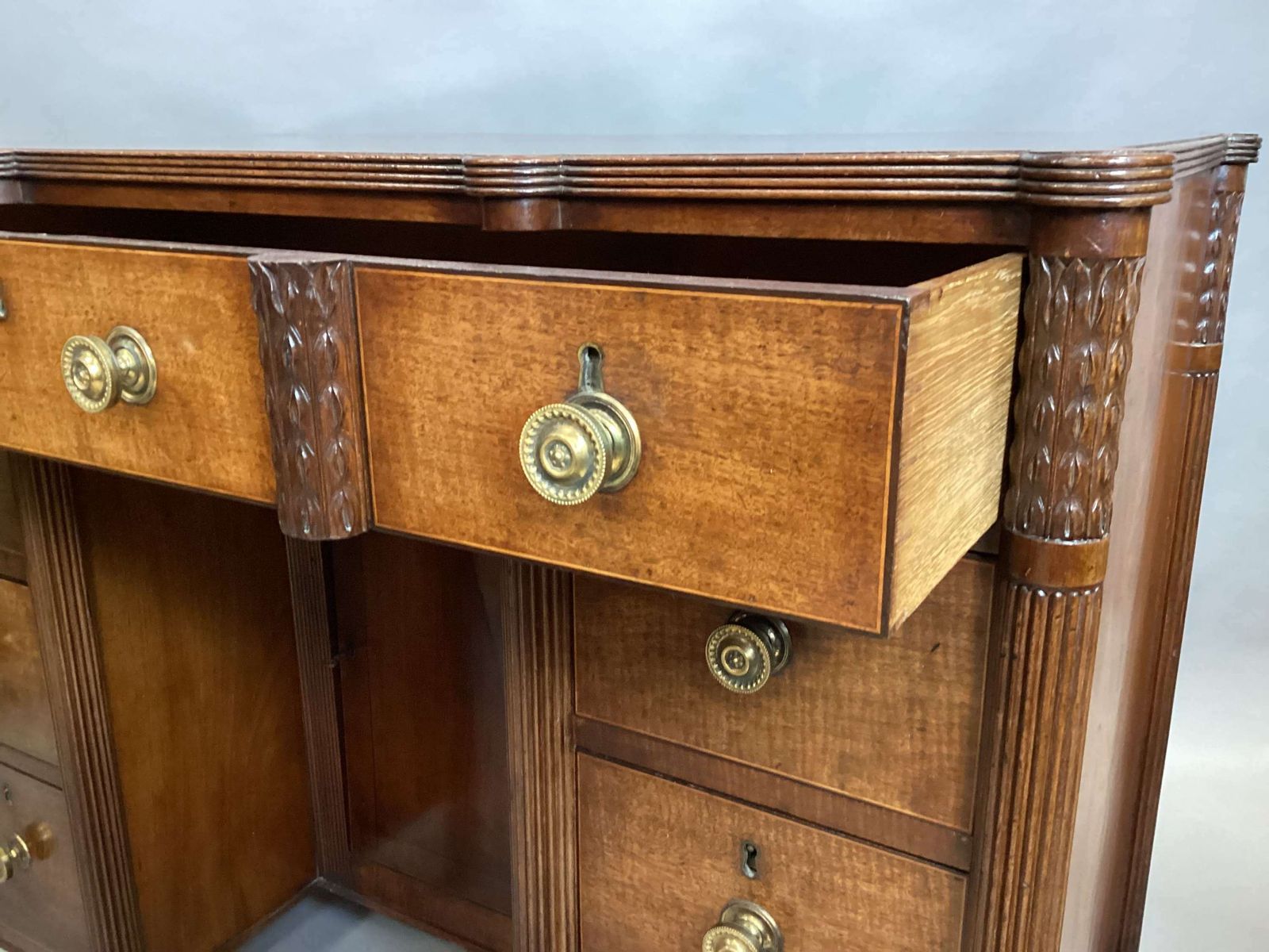 3575.0 A Handsome Regency Mahogany Dressing Table / Desk photo
