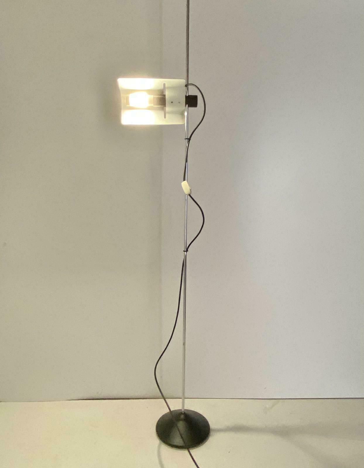 photo furniture Floor Lamp From The 1970s, Barbieri And Marianelli For Tronconi