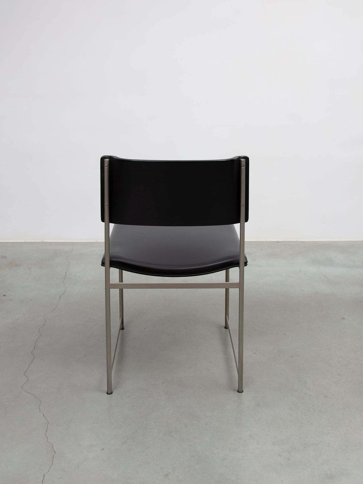 Cees Braakman For Pastoe Set Of Six Sm08 Dining Chairs In Black Leather. photo vinterior