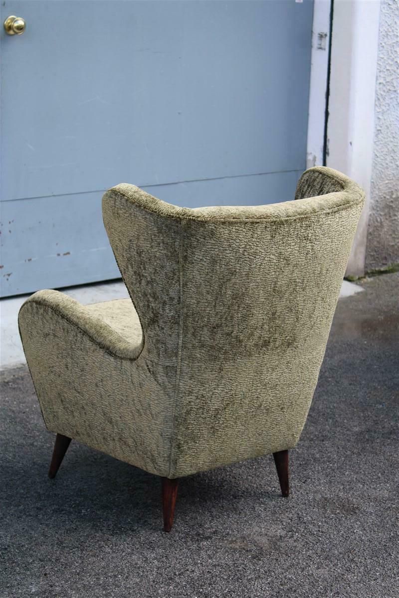 photo vinterior Mid Century Italian Armchair In Green Velvet With Wooden Feet Gio Pont Style