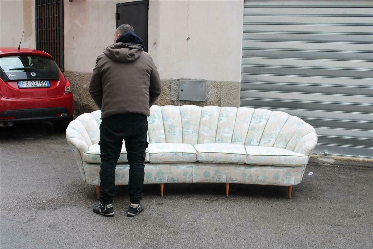 9407.0 Large Shell Sofa Guglielmo Ulrich 1950s Italy Decorated Velvet Fabric Ochres photo